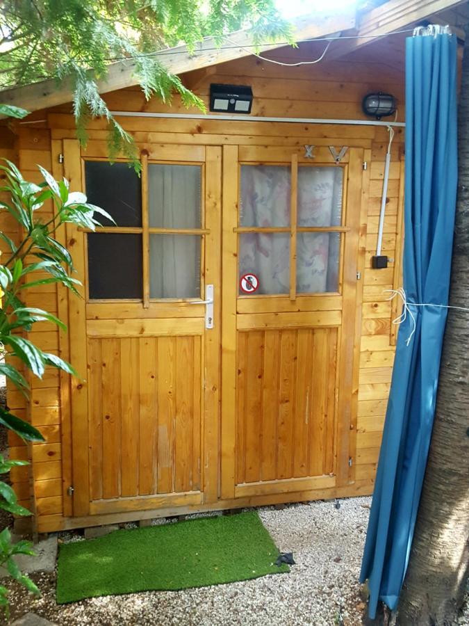 Relax Bungalow Terrace, Glamping Fahaz Сиофок Екстериор снимка